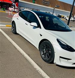 تسلا موديل 3